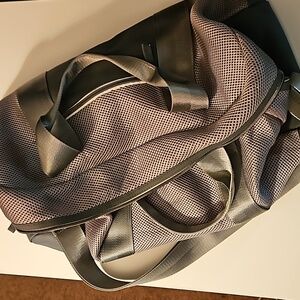 Dsw duffel bag